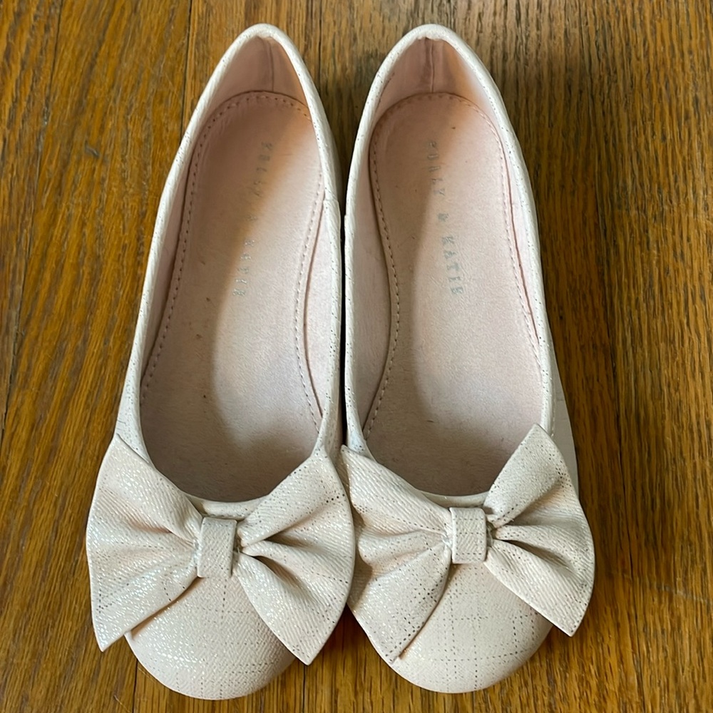 NWT Kelly & Katie pink bow flats